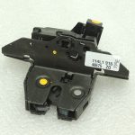 Opel Insignia B aizmugurējo durvju slēdzene YR00237080