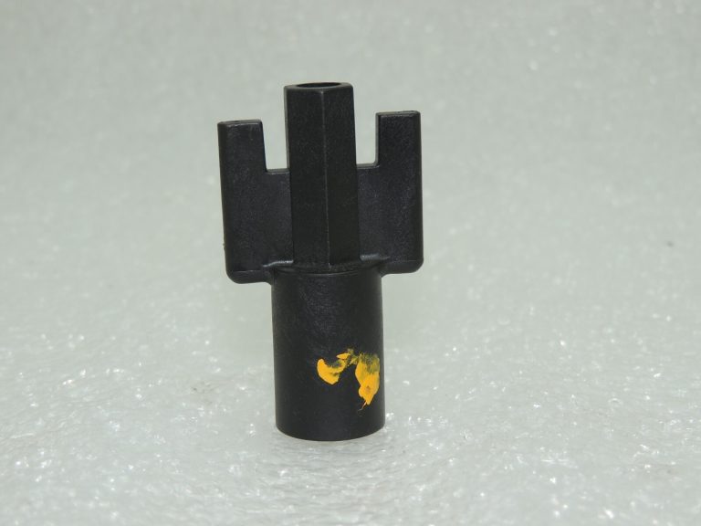 OEM Opel Insignia B spārnu uzgrieznis aizmugurējais lukturis YR00148380
