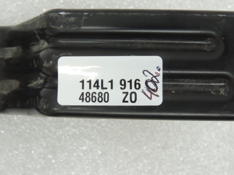 OEM Opel Insignia B akumulatora turētājs 84213684