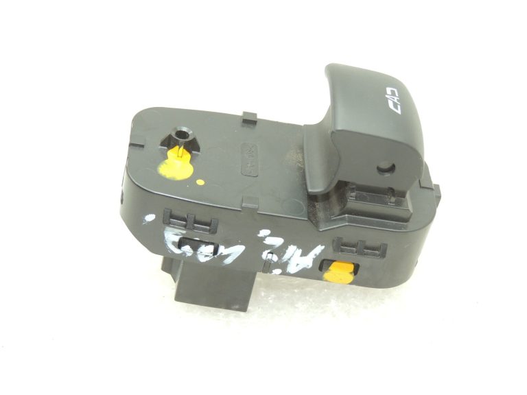 Opel Insignia B Logu regulatora slēdzis aizmugurējais labais YR004052YX