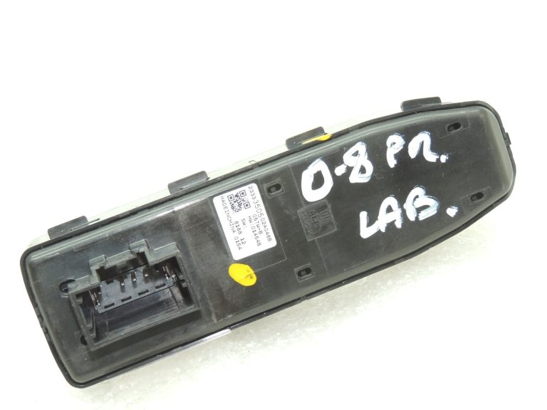 Opel Insignia B Priekšējais labās puses elektrisko logu slēdzis YR004045YX