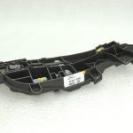 Opel Insignia B Durvju rokturu turētājs ārpusē priekšpusē pa labi 13515503