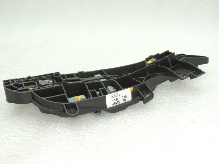 Opel Insignia B Durvju rokturu turētājs ārpusē priekšpusē pa labi 13515503