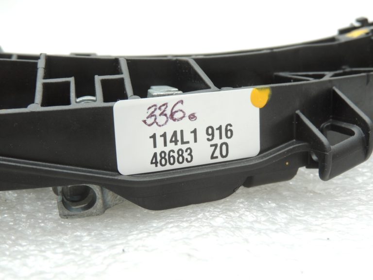 Opel Insignia B Durvju rokturu turētājs ārpusē priekšpusē pa labi 13515503