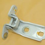 Opel Insignia B durvju eņģes aizmugurējās labās puses apakšējā daļa GP6 42A Abalone White 13501716