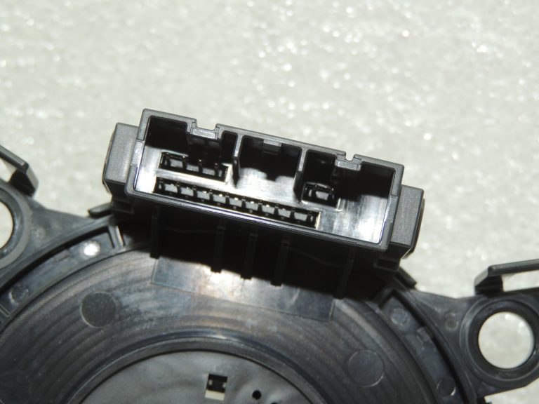 Opel Insignia B slīdošā gredzena uztīšanas atspere 39136242