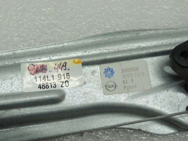 Opel Insignia B Logu regulatora mehānisms bez motora aizmugurējā labajā pusē 39176508