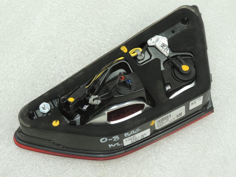 Opel Insignia B aizmugurējais lukturis kreisajā pusē 39148320