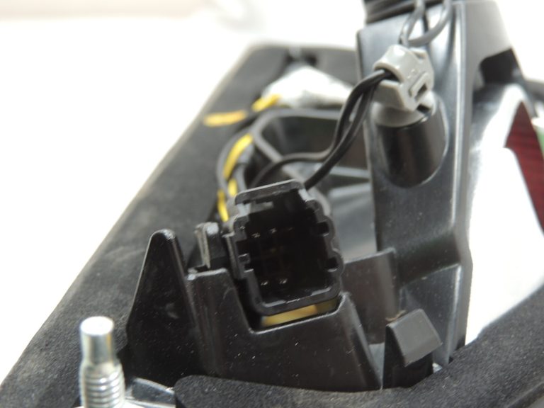 Opel Insignia B aizmugurējais lukturis kreisajā pusē 39148320