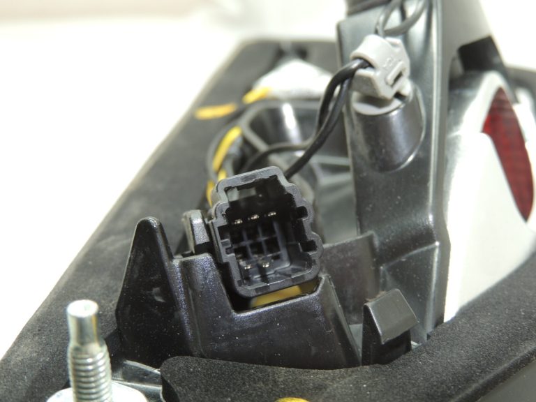 Opel Insignia B aizmugurējais lukturis kreisajā pusē 39148320