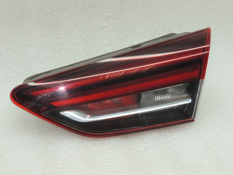 Opel Insignia B aizmugurējais lukturis aizmugurējais lukturis labajā pusē 39148321