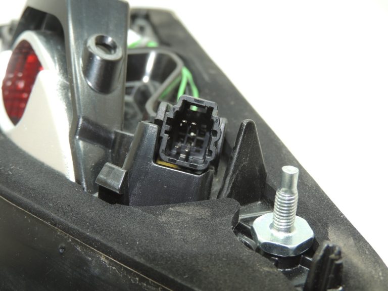 Opel Insignia B aizmugurējais lukturis aizmugurējais lukturis labajā pusē 39148321
