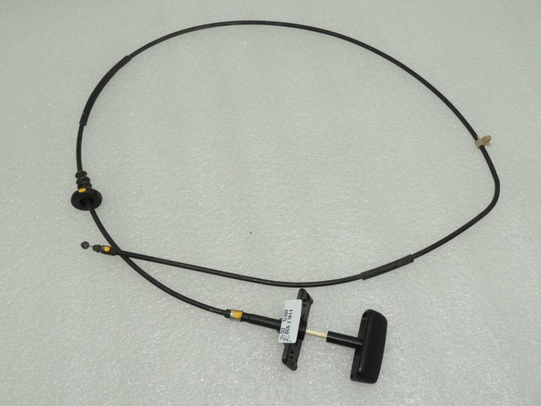 Suzuki Jimny III dzinēja pārsega atvēršanas trose 8216076J10