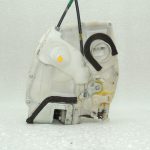 Suzuki Swift Aizmugures kreiso durvju slēdzene 82302-62J22
