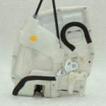 Suzuki SX4 Aizmugures kreiso durvju slēdzene 82302-79J12