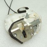 Suzuki SX4 Aizmugures kreiso durvju slēdzene 8230280J22
