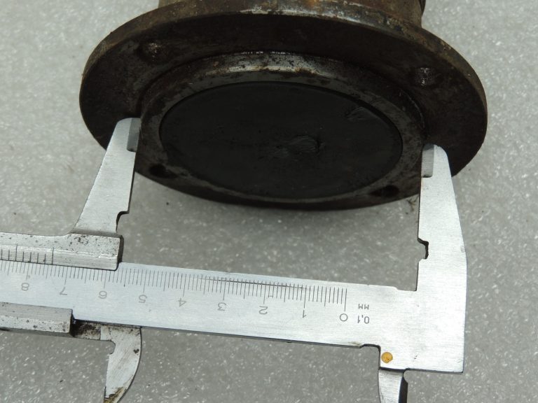 OEM Suzuki Jimy 1.3i aizmugurējās ass kardāna vārpsta 2710384A00