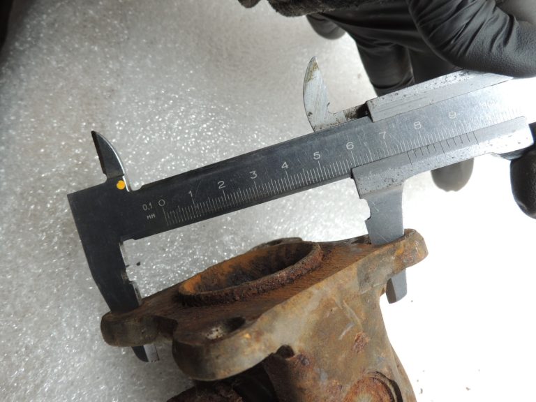OEM Suzuki Grand Vitara II 2.0i aizmugurējā ass kardāna vārpsta 2710265D00