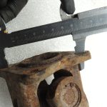 OEM Suzuki Grand Vitara II 2.0D Kardāna vārpsta aizmugurējā ass 2710253J00