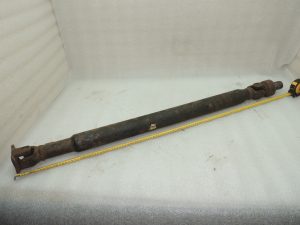 OEM Suzuki Grand Vitara II 2.0 benzīna aizmugurējās ass piedziņas vārpsta 2710265D00