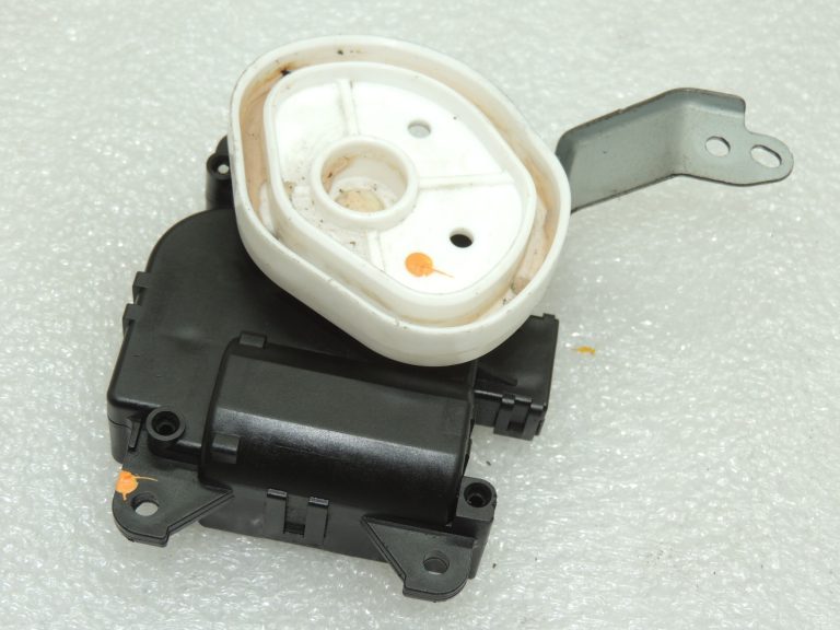 OEM Suzuki Swift 1.3 dīzeļdzinējs 9565263J00