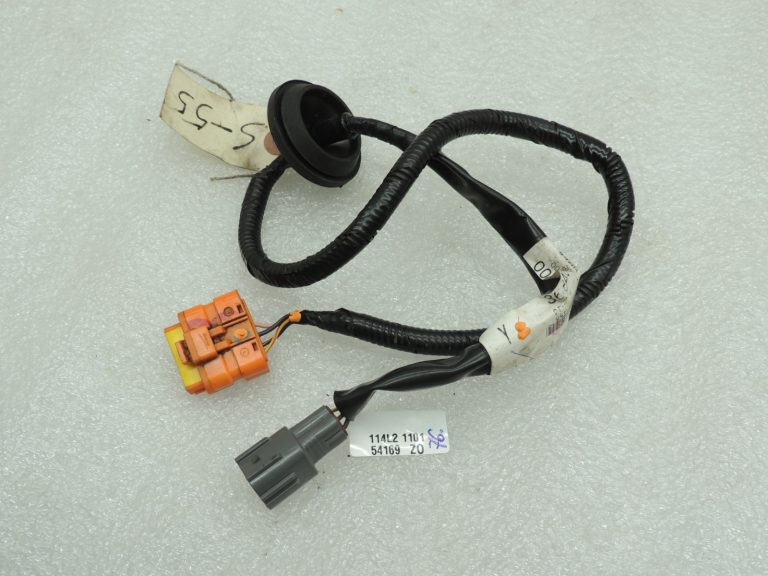 OEM Suzuki SX4 1.6i kabeļa degvielas sūknis 3684079J00