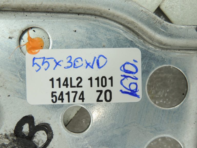OEM Suzuki Jimny 2003 Logu regulators ar motoru Priekšējais labais 8340181A10