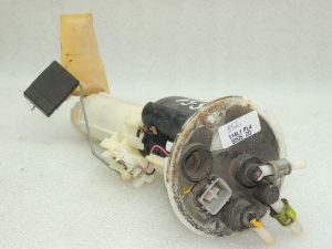 OEM Suzuki Jimny III 1.3 benzīna degvielas sūknis 15100-81813