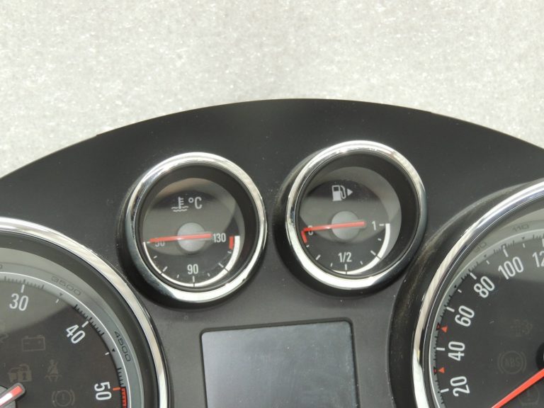 OEM Opel Zafira C spidometra instrumentu klasteris dīzeļdegviela 13374940
