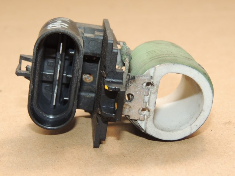 OEM Opel Meriva B 1.3 CDTi ventilatora motora pretestība 13322476
