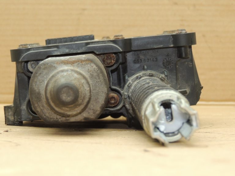 OEM Opel Meriva B 1.3 CDTi rokas bremzes vadības bloks 13582928