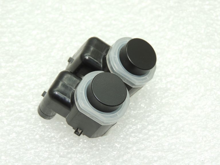 VW Tiguan 5N PDC sensors aizmugurējās novietošanas palīgs x2 4H0919275