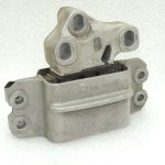 Oriģināls VW Tiguan 5N transmisijas stiprinājums 5N0199555K