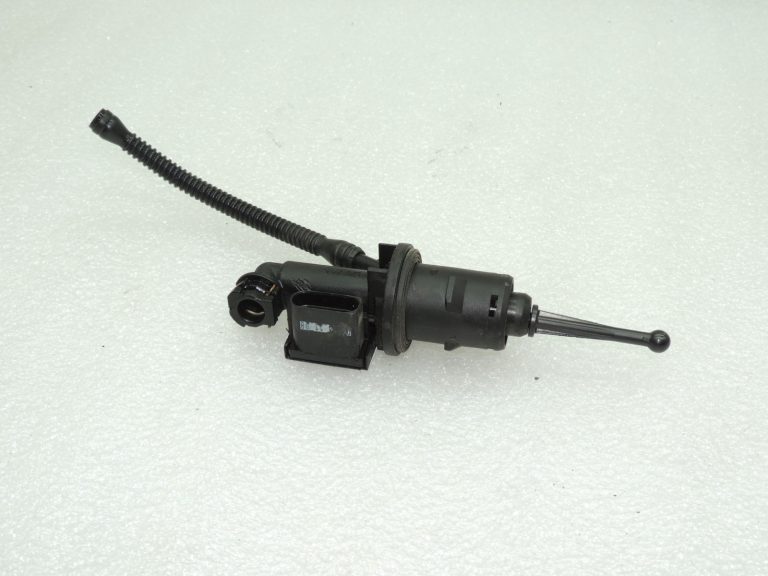 Oriģināls VW Tiguan 5N sajūga cilindrs sajūga galvenais cilindrs 3C0721388J