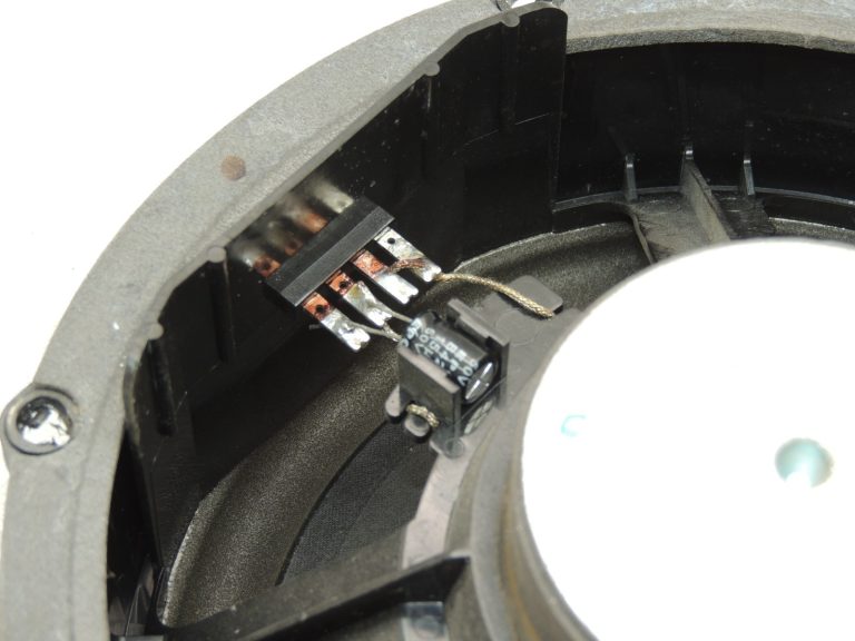 Oriģinālais VW Tiguan 5N Priekšējo durvju skaļrunis 5N0035454B