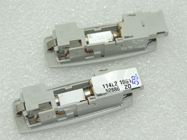 Oriģināls VW Tiguan 5N salona apgaismojuma komplekts 3B0947291B