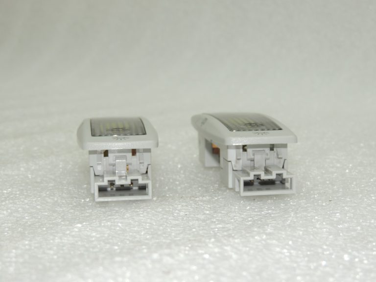 Oriģināls VW Tiguan 5N salona apgaismojuma komplekts 3B0947291B
