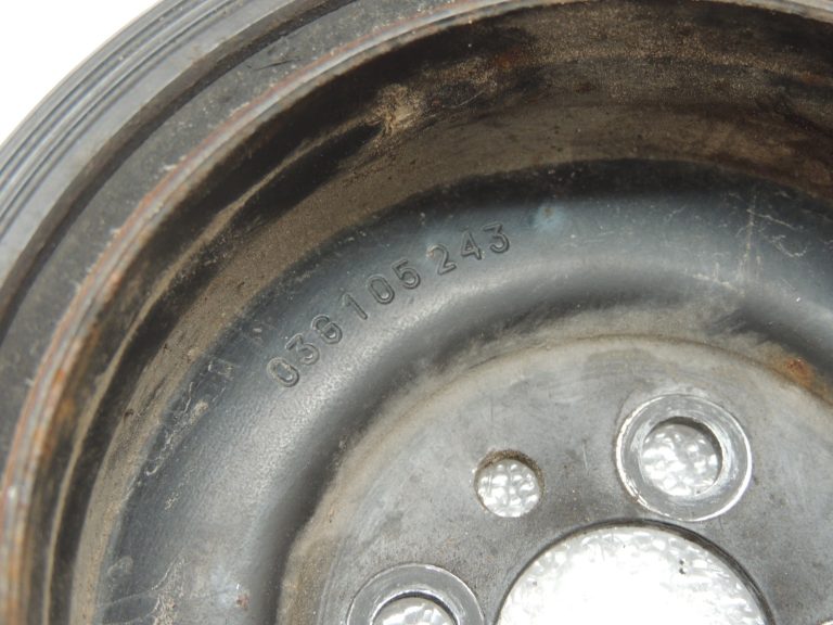 OEM VW Tiguan 5N 2.0TDI kloķvārpstas vibrācijas amortizators 03G105243