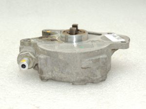 OEM VW Tiguan 5N 2.0TDI vacuum pump Vacuum pump 03L145100F