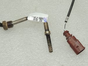 OEM VW Tiguan 5N 2.0TDI izplūdes temperatūras sensors 03L906088CC