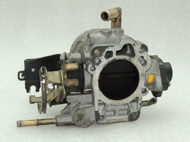 OEM Suzuki Grand Vitara II 2.5 benzīna droseļvārsts 1340067D00