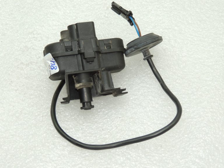 OEM VW Tiguan 5N 2.0TDI degvielas uzpildes vāka vārsta piedziņa 5N0810773F