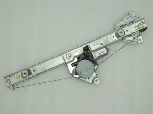 Suzuki Grand Vitara III aizmugurējais kreisais loga regulators 8350265J00