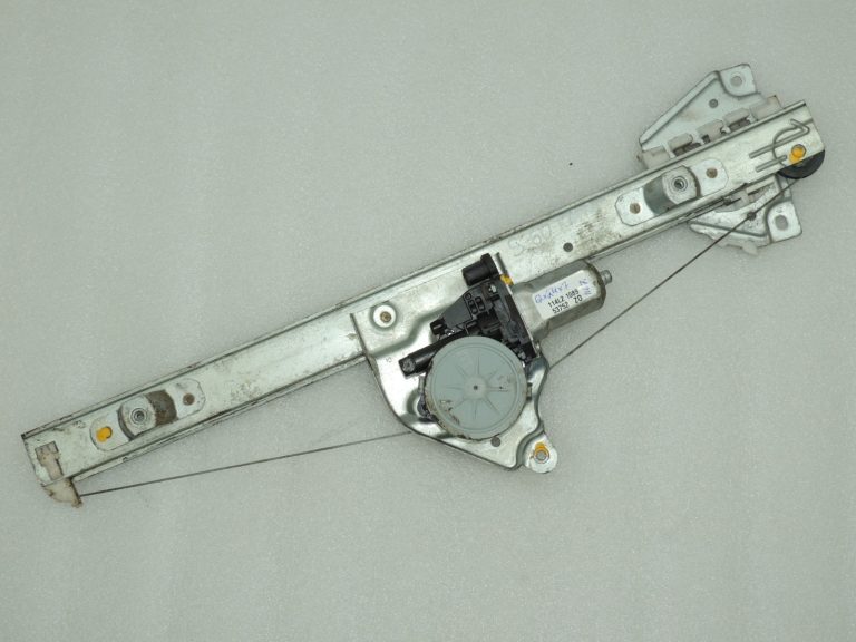Suzuki Grand Vitara III aizmugurējais kreisais loga regulators 8350265J00