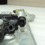 Suzuki Grand Vitara III Aizmugurējā loga regulators pa labi 8350165J00