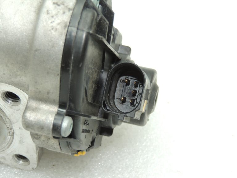 OEM Suzuki Grand Vitara III 1.9 dīzeļdegvielas EGR vārsts 1811167JG2