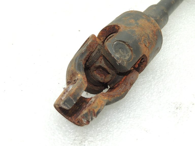 OEM Suzuki Grand Vitara III stūres statnes universālā savienojuma U-veida savienojums 4822065J50