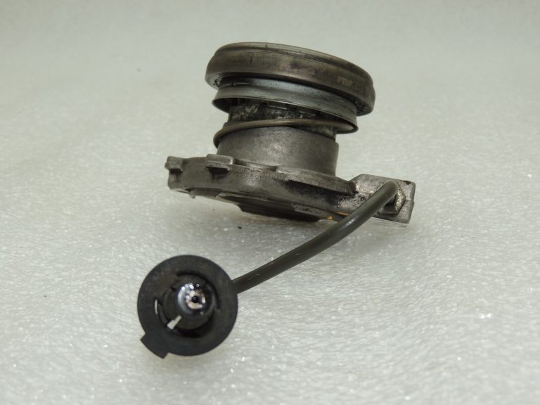 OEM Suzuki Grand Vitara III 1.9DDiS sajūga cilindra atslēgas cilindrs 23820-64J00