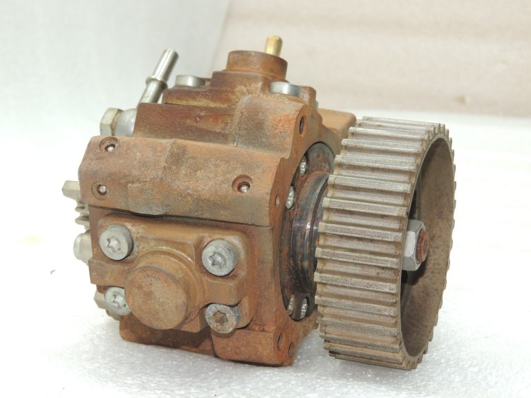 OEM Suzuki Grand Vitara III 1.9DDiS augstspiediena sūknis 15210-67JH1