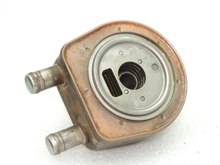 OEM Suzuki Grand Vitara III 1.9DDiS eļļas dzesētājs Radiators 16600-67JG0